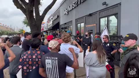 🔥Protesters chanted “Christ Is King!” at attendees of the “Drag Your Kids To Pride” event.