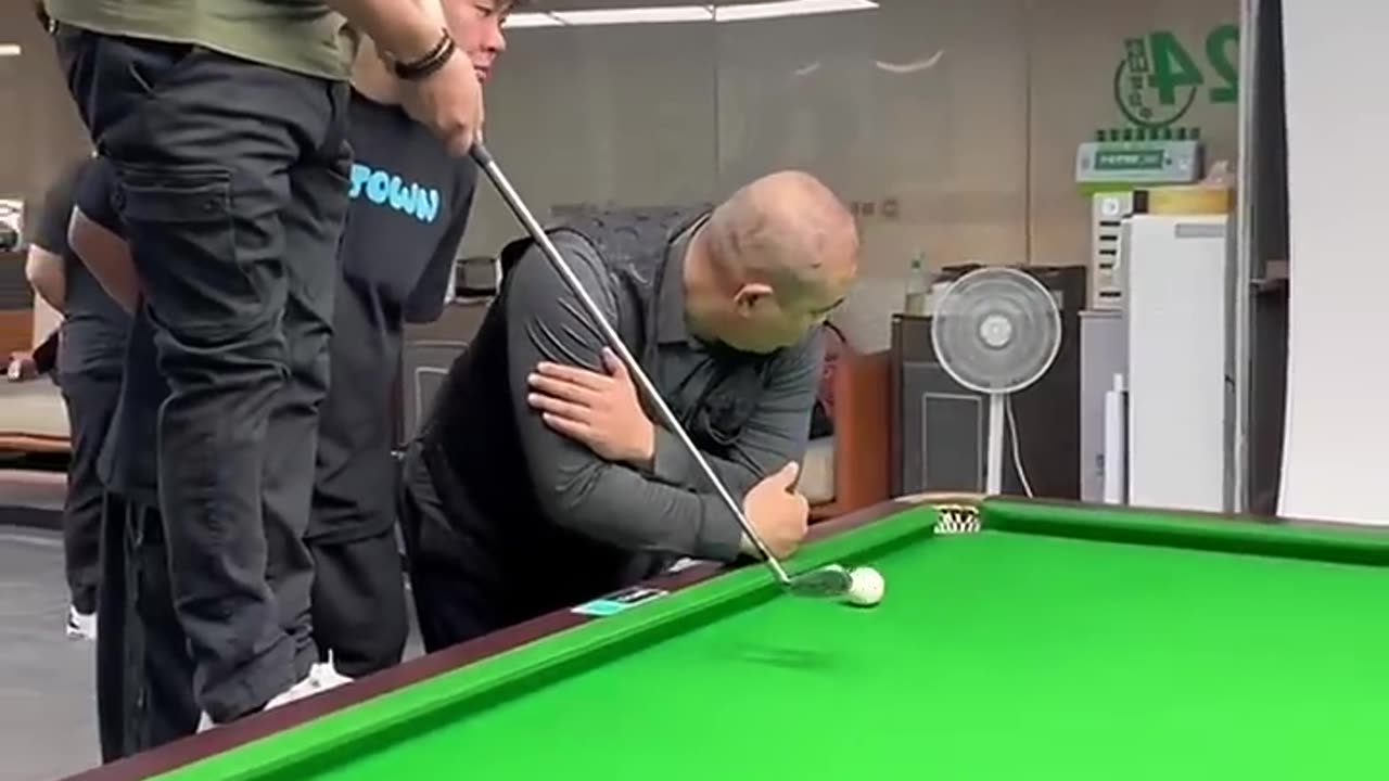 Funny videos billiards