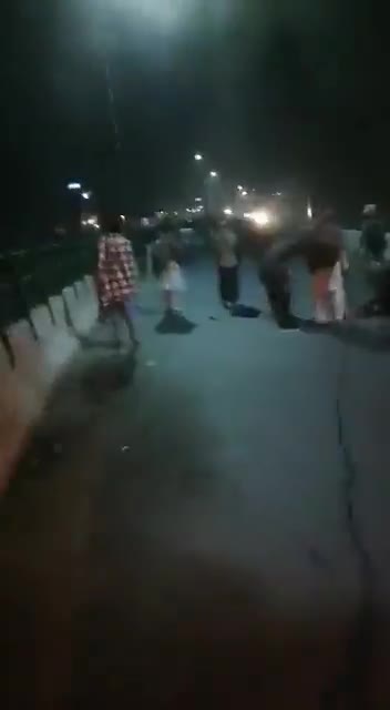 Three Pakistani police killed in clashes with banned Islamists