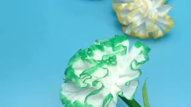 Never thought that several pieces of paper solved a bunch of flowers