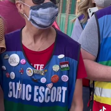 Sidewalk Protestors - I guess