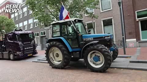 Rebel News arrives in Leeuwarden, where Dutch farmers protest outside government building