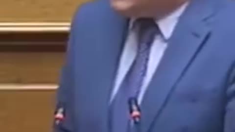 Άδωνις : Γιατί μας ψηφίζετε; Μαζόχες είστε;