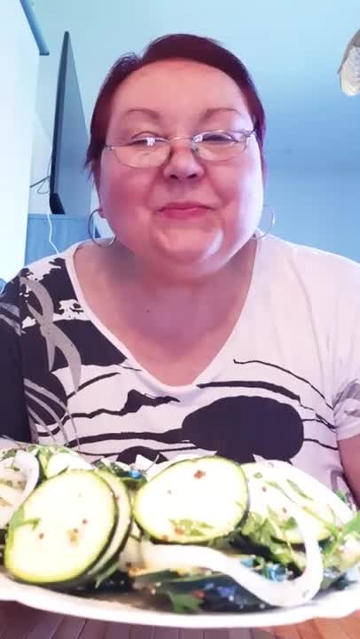 Do not fried the zucchini, do not bake. I cook just like that!