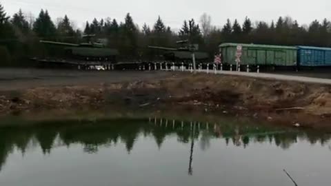 An echelon with new tanks is rushing to the front line