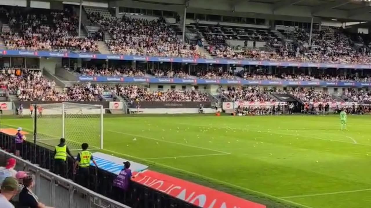 Some supporters even chucked fishcakes onto the pitch as they expressed their frustrations