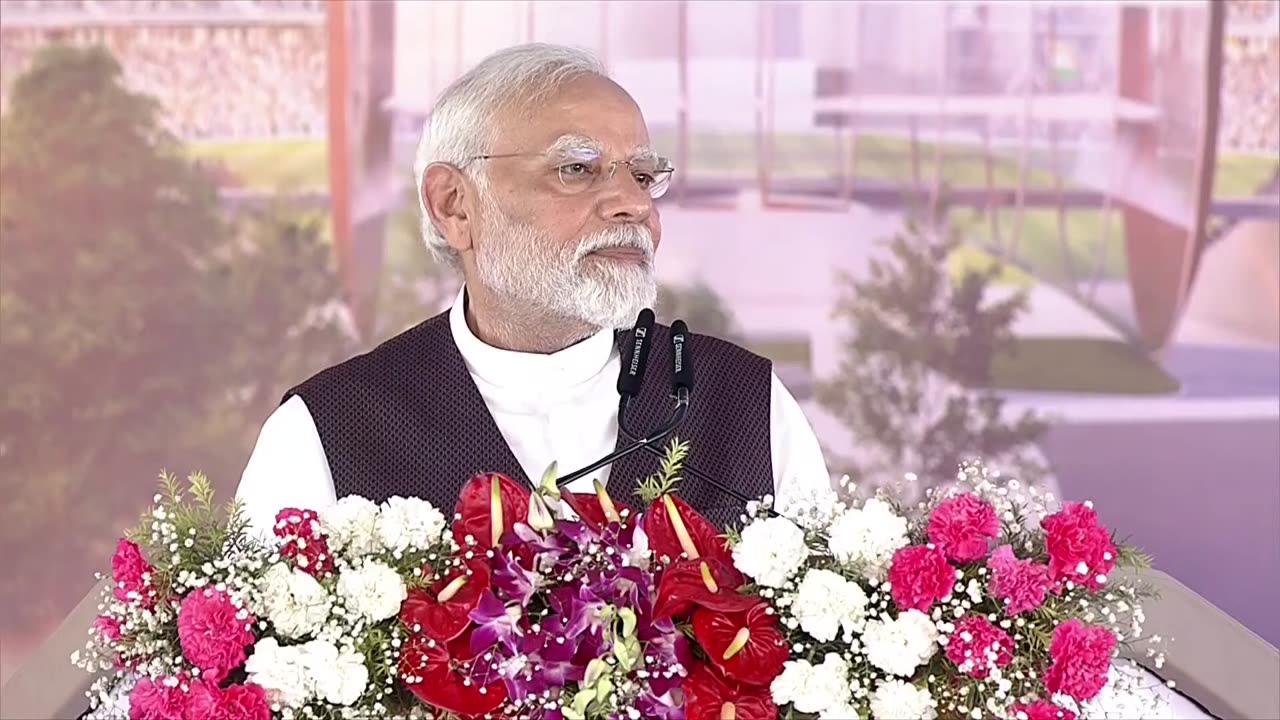 PM Modi lays Foundation Stone of Varanasi International Cricket Stadium
