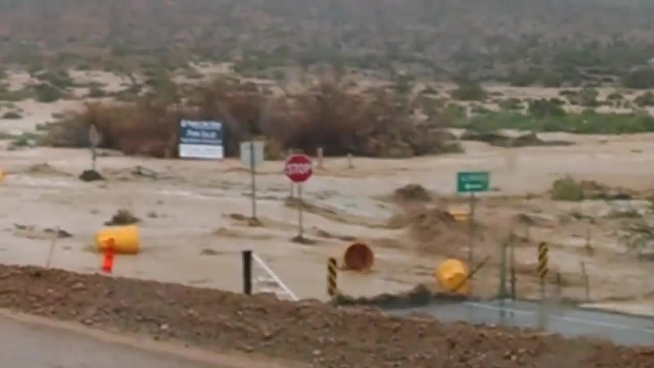 flash flood on i-15 30 miles north of las vegas