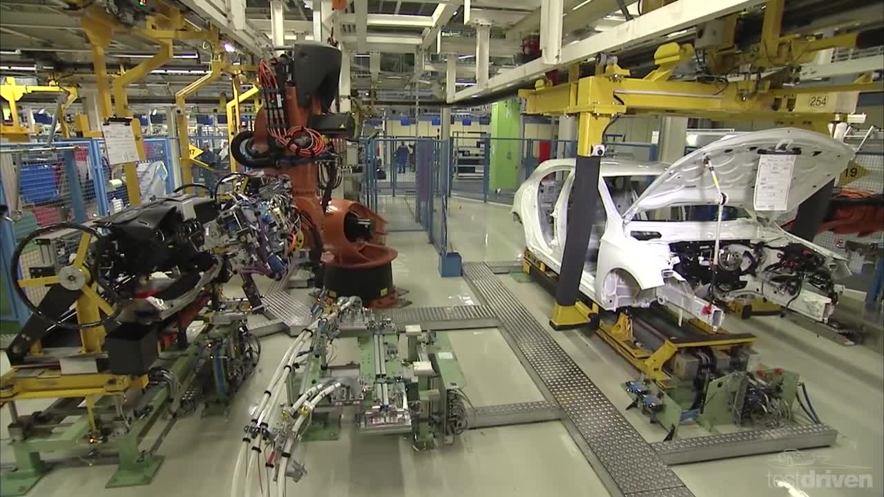 Mercedes A-Class Production line