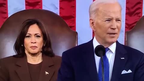 Biden SOTU: LOOK AT KAMALA'S NECK!