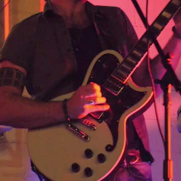 Grady Germain (Campanula) - LIVE @ TrimTab (Short)