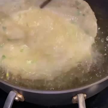 Scallion Bomb Pancake 葱油炸弹饼