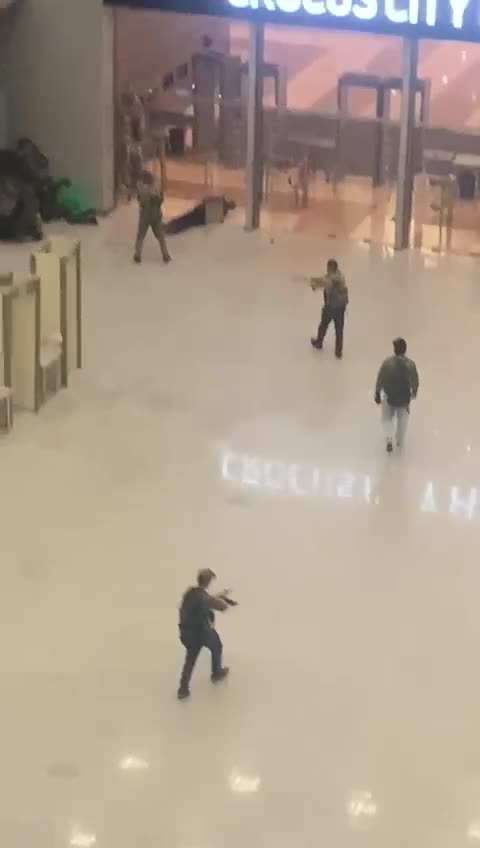 Attentato a Mosca: attenzione, immagini forti.