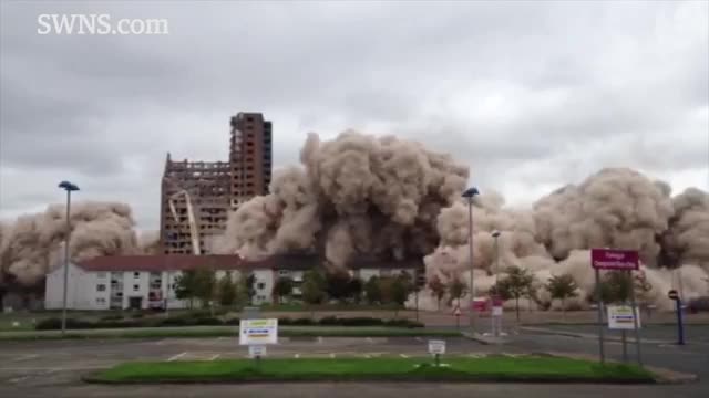 Glasgow's Tarfside Oval flats demolished in seconds