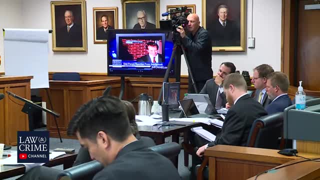 Alex Jones Claims CNN Used 'Blue Screen' To Falsify News Reports, Mislead Viewers