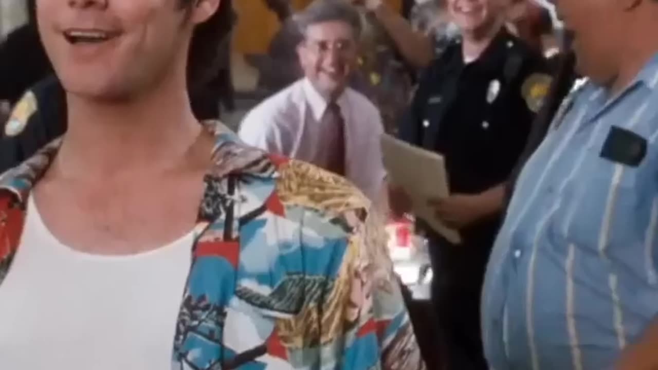 "🕵️‍♂️ "Don't Mess With Him!" - Ace Ventura: Pet Detective Scene in a Nutshell! #Shorts"