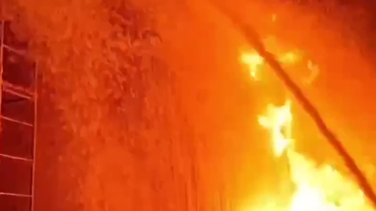 🔥🔥🔥 BOOM at the Russian oil depot in Rovenky, Luhansk region.