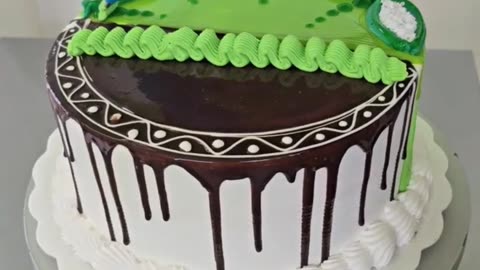 Green 💚🍏 chocolate 🍫 cake