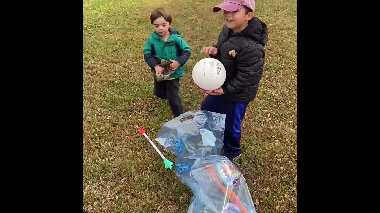 R2J2 All Sports Golf Battle