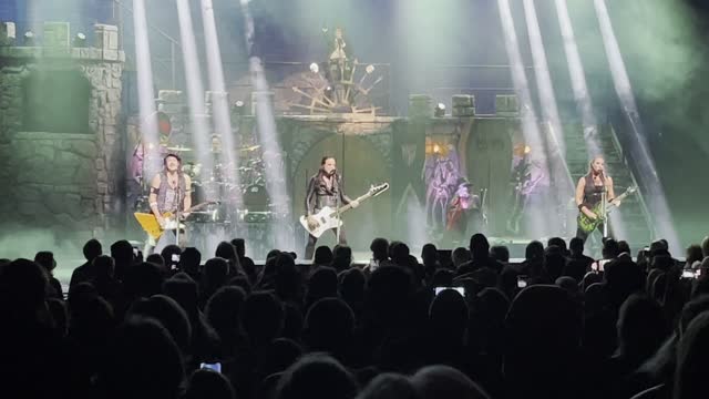 feed my Frankenstein live/ Alice Cooper/ erie, pa 3-25-2022