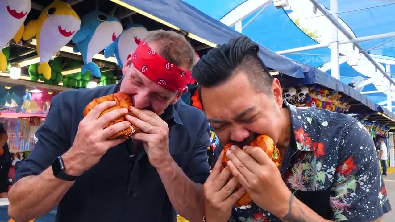 TWISTED TEXAS State Fair Sandwiches!!! Texans are INSANE-6