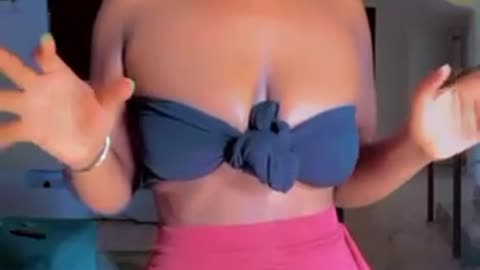 Everybody wanna have test on big Azz..