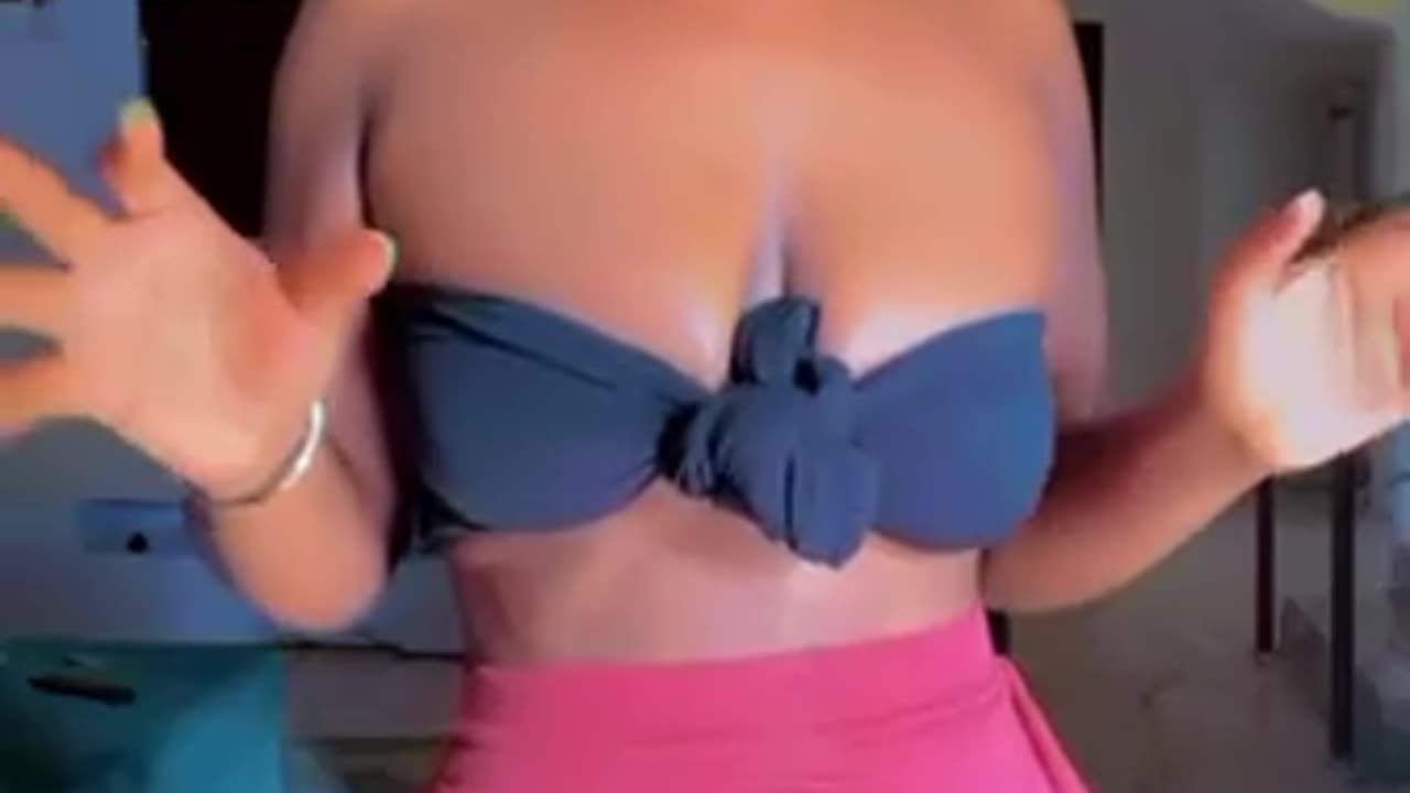 Everybody wanna have test on big Azz..