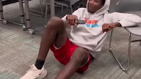 No Hands Challenge 😂