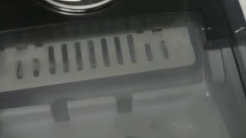 Silonn Ice Maker Countertop, 9 Cubes Ready in 6 Mins.