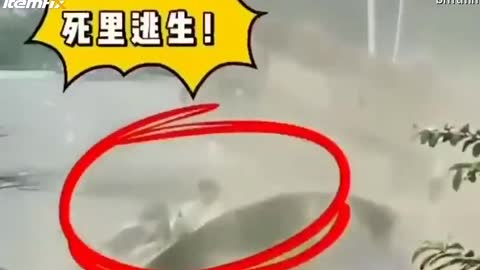 Final Destionation Style Accident in China