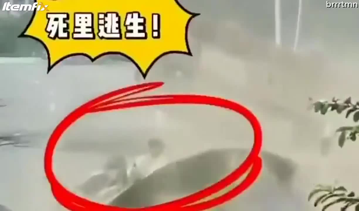 Final Destionation Style Accident in China