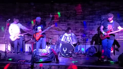 The Hoodlums "Here I Am " (Tik Tok)