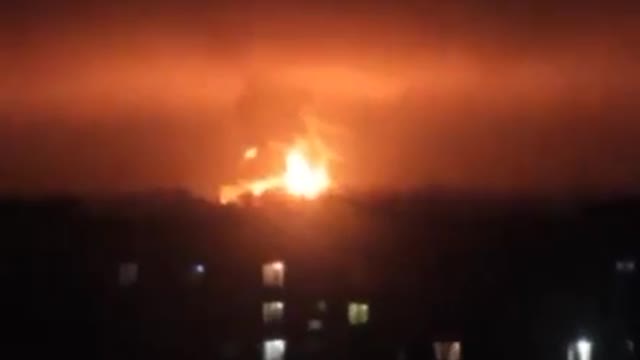 War in Ukraine: Vladimir Putin and Army of Russia razrushayut city of Ukraine and kill Grazhdansky