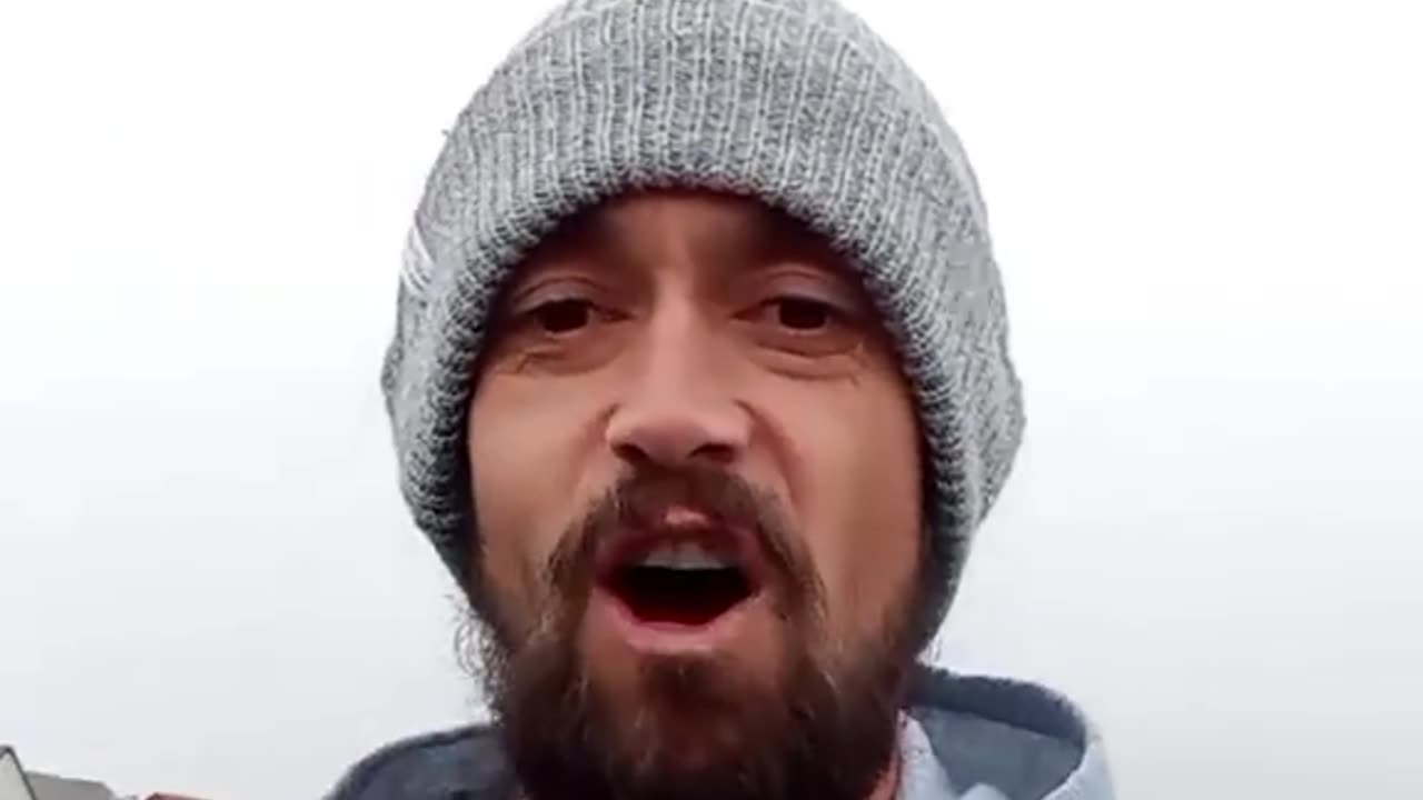 What he said. Thatโs one happy, Trump-loving Brit - Ava ๐๐