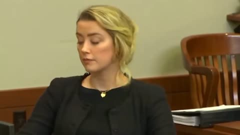 Amber Heard Face When Elon Musk Name is Mentioned