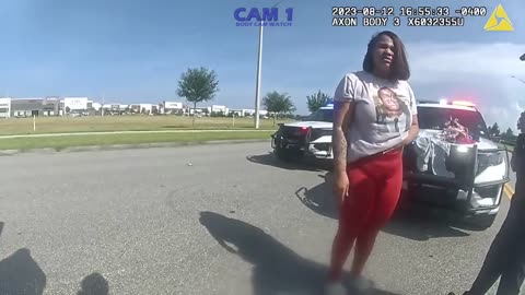 Woman Steals Piles of Baby Clothes, Flees in a Mercedes