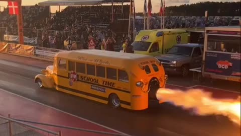 Fastest Schoolbus in the World🚀 | IG:casper_frese