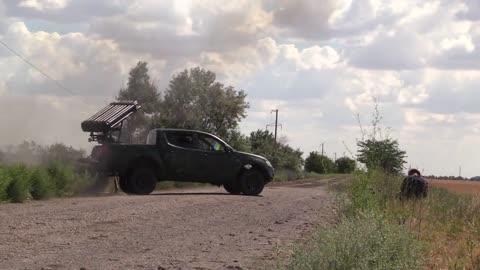 Ukrainian volunteers installed a rocket launcher from a downed Ka-52 helicopter on a Mitsubishi L200