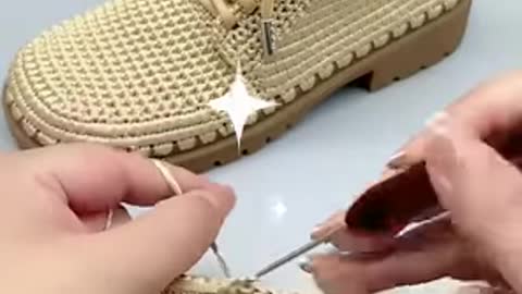 Shoe-knitting looks SO FUN