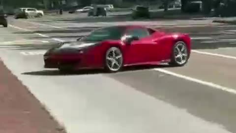 Bmw vs Ferrari Drifting