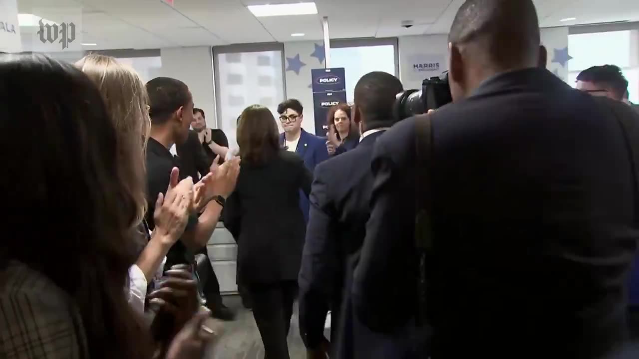 🚨JUST IN : Kamala Harris arrived at her campaign Headquarters