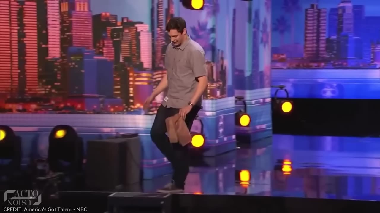 WORLD'S 10 MOST FAMOUS MAGIC TRICKS FINALLY REVEALED _ GREATEST MAGIC SECRETS