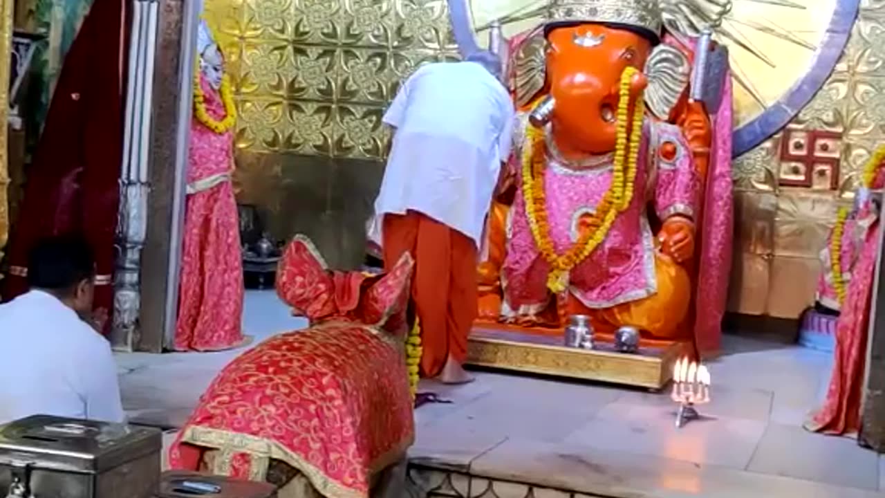 Ganesh Chaturthi Aarti 2024 | Divine Aarti of Lord Ganesha for Ganeshotsav Celebrations