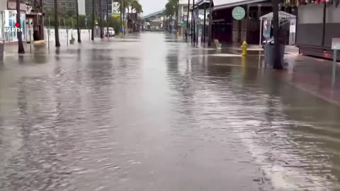 US: "Unsurvivable" Hurricane Helene Slams Florida, At Least 1 Dead