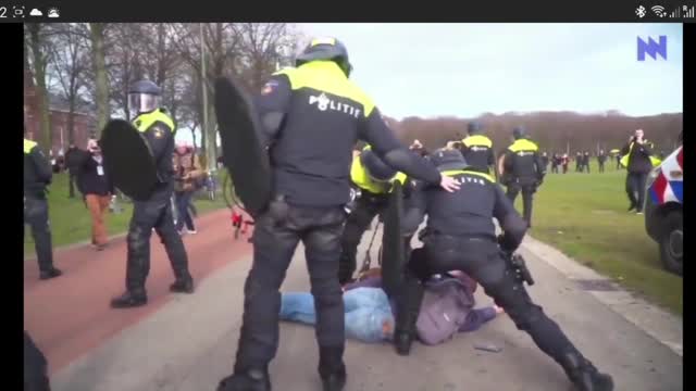 🔴[HOLANDIA] FASZYSTOWSCY KACI PODCZAS DEMONSTRACJI W AMSTERDAMIE, 2.01.2022