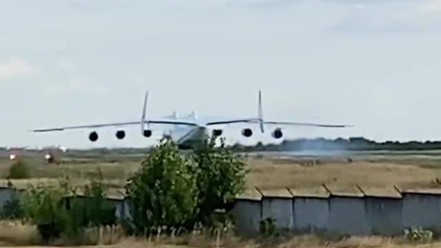 Last video of Antonov 225 landing captured by Fly Rosta!!!