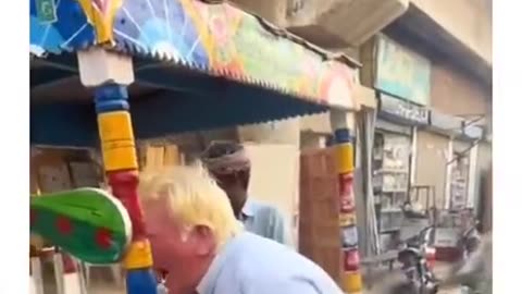 Donalds Trump in Pakistan selling Ice-cream after losing USA election