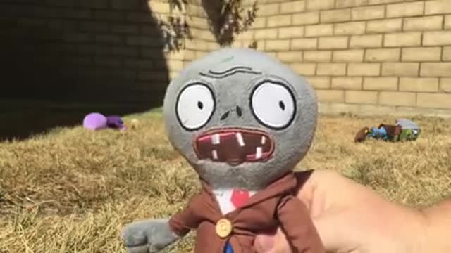 PLUSHIE ATTACK II - GARDEN WARFARE **PLUSHIE ATTACK 3 IS NOW ONLINE!!**