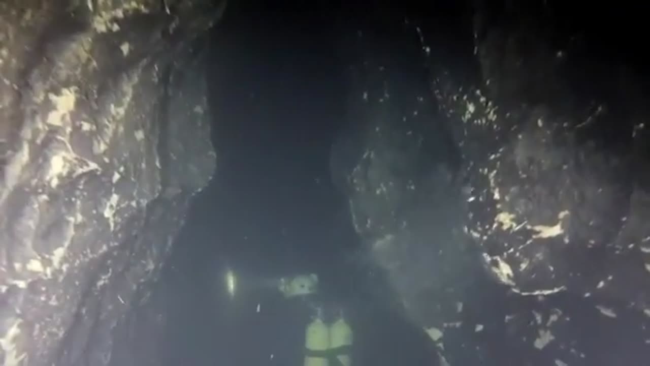 Cave Diving in Serbian Caves