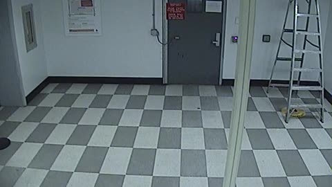 6069RHOBG3G303ALobbyEntrance_2021-01-06_13h20min02s087ms.mp4